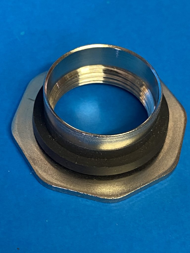 Zinc sealing flange
