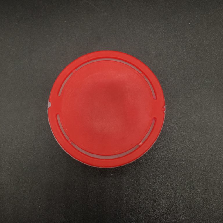 Red flex spout cap